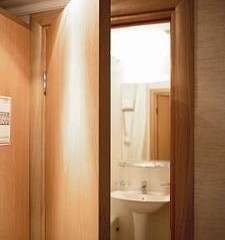 открытие двери